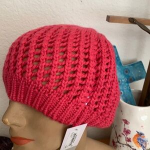 Nordstrom NWT crochet hat pink